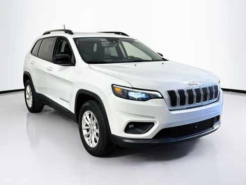 Used 2022 Jeep Cherokee Latitude Lux image 3