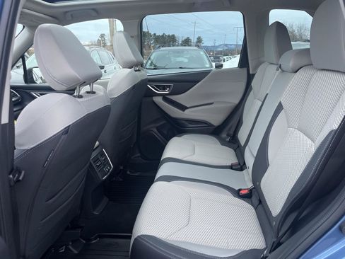Used 2023 Subaru Forester Premium image 11