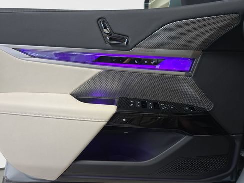 Used 2025 BMW 760i xDrive 760i xDrive w/ Premium Package image 26