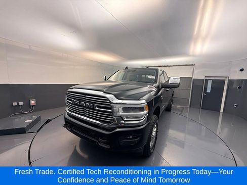 Used 2024 RAM 2500 Laramie w/ Safety Group AWD/4WD image 1