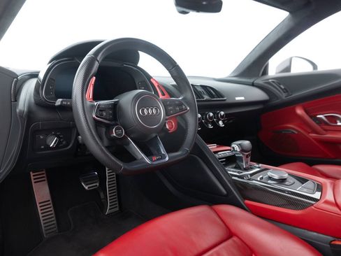 Used 2018 Audi R8 V10 w/ Premium Package RWD image 23