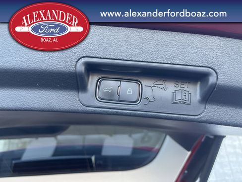 Used 2025 Ford Explorer Platinum w/ Ultimate Package image 21