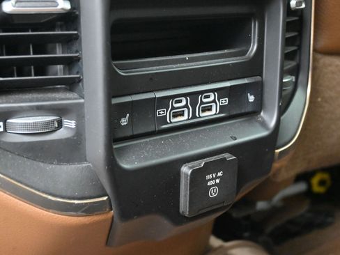 Used 2022 RAM 3500 Limited image 14