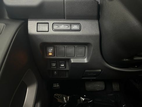 Used 2024 Nissan Frontier SV w/ Technology Package AWD/4WD image 57