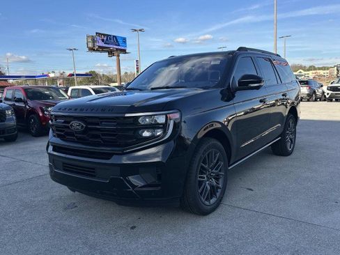 New 2025 Ford Expedition Platinum w/ Stealth Performance Package image 3