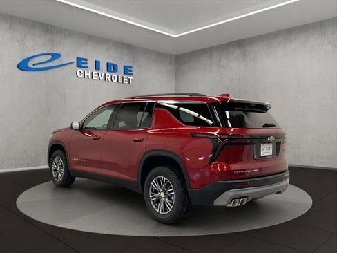 New 2026 Chevrolet Traverse LT w/ Driver Confidence Package AWD/4WD image 6