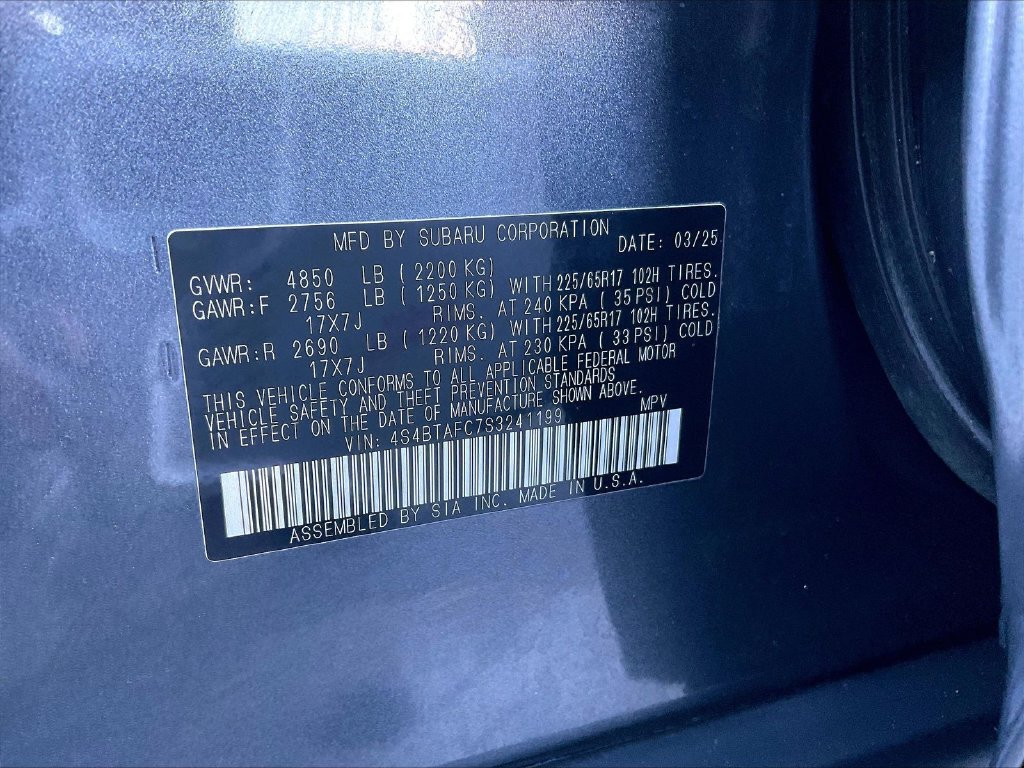 Used 2025 Subaru Outback Premium AWD/4WD image 37