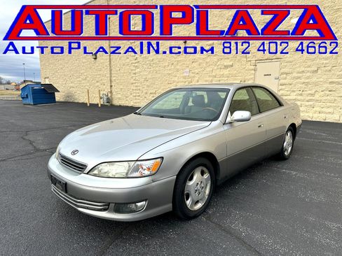 Used 2000 Lexus ES 330 image 1