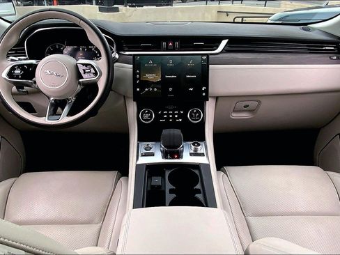 Used 2022 Jaguar F-PACE S image 15