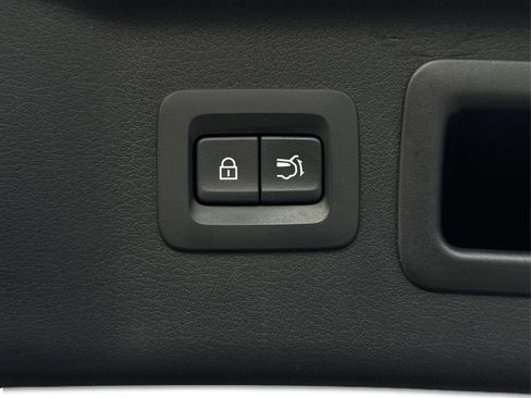 Used 2024 MAZDA CX-90 Plug-In Hybrid w/ Premium Pkg image 25