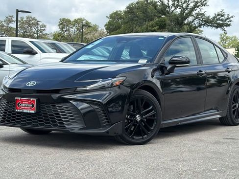 Certified 2025 Toyota Camry SE FWD image 41