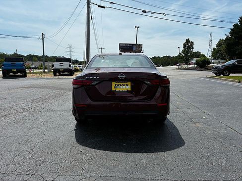 Used 2025 Nissan Sentra SV w/ SV Premium Package FWD image 5