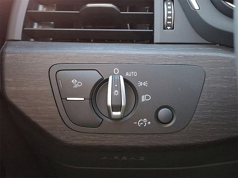 Certified 2025 Audi A5 2.0T Premium Plus image 25