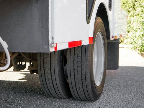 Used 2012 Ford F550 2WD Regular Cab Super Duty w/ PWR Equipment Group image 36