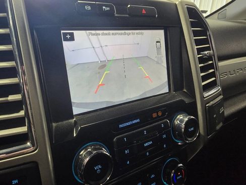 Used 2017 Ford F250 Lariat w/ Lariat Value Package image 11