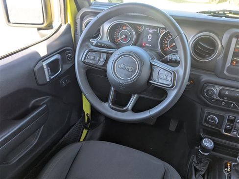 Used 2023 Jeep Wrangler Sport S image 17