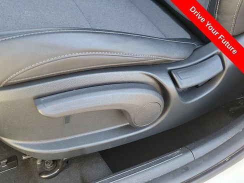 Used 2024 Kia Seltos S FWD image 16