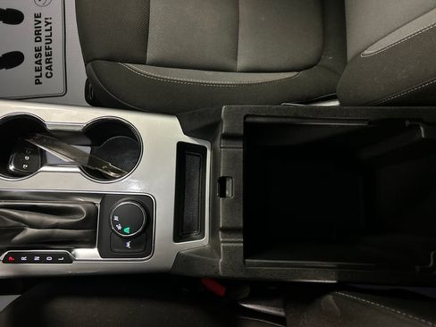 Used 2025 Chevrolet Blazer LT FWD image 21
