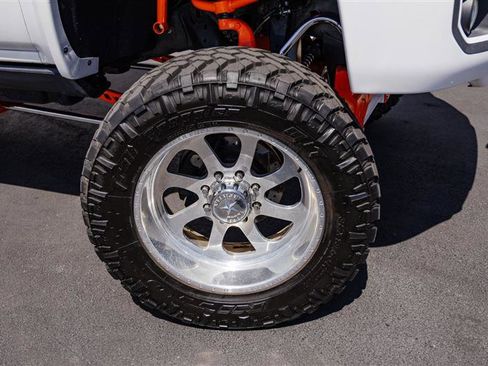 Used 2015 GMC Sierra 2500 SLT w/ Duramax Plus Package AWD/4WD image 42