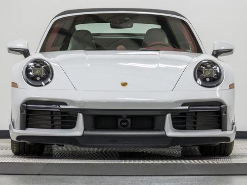 Used 2022 Porsche 911 Turbo S image 21