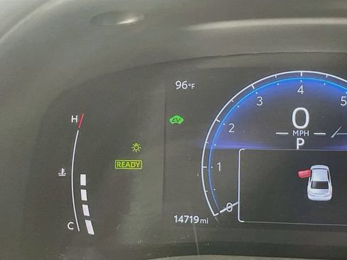Used 2026 Toyota Camry SE FWD image 13