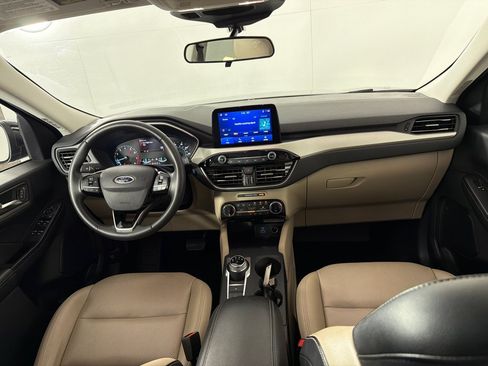 Used 2022 Ford Escape SEL AWD/4WD image 25