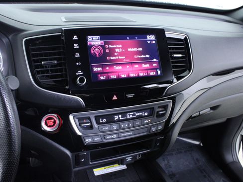 Used 2022 Honda Ridgeline Black Edition image 24