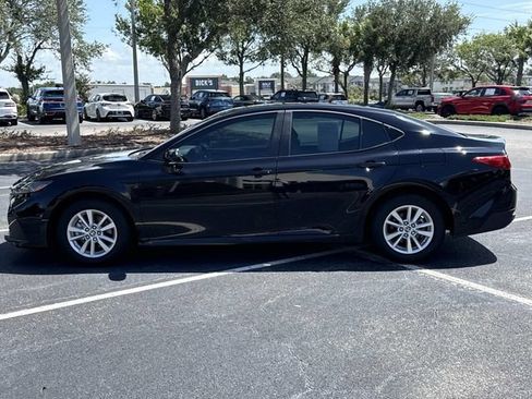 Used 2025 Toyota Camry LE FWD image 7