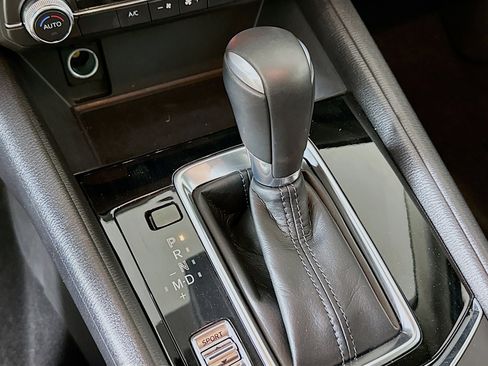 Used 2025 MAZDA CX-5 AWD 2.5 S w/ Preferred Package image 24