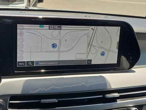 Used 2024 Hyundai Palisade SEL FWD image 11