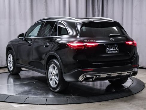 Certified 2025 Mercedes-Benz GLC 300 image 2