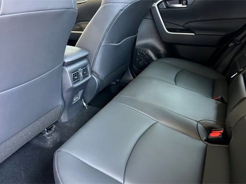 Used 2025 Toyota RAV4 XLE Premium image 10