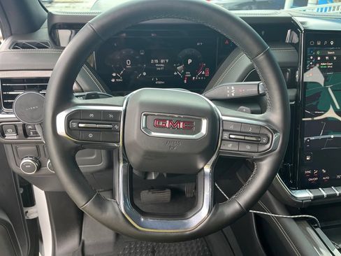 Used 2025 GMC Yukon XL Elevation RWD image 17