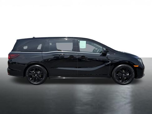 Used 2024 Honda Odyssey Sport image 9