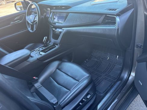 Used 2020 Cadillac XT5 Premium Luxury FWD image 30