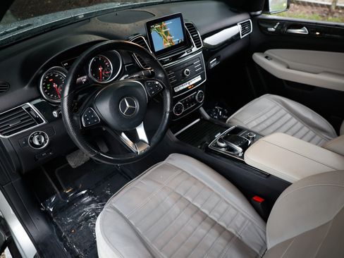 Used 2017 Mercedes-Benz GLE 350 image 6