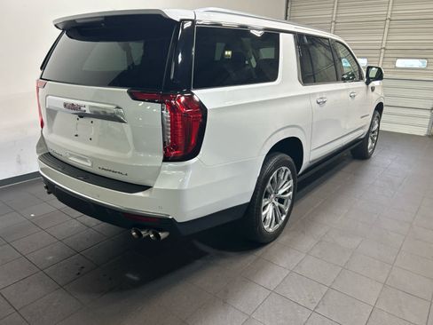 Used 2024 GMC Yukon XL Denali AWD/4WD image 3