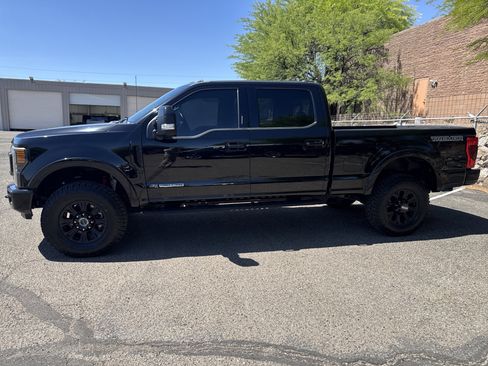 Used 2022 Ford F250 Lariat w/ Tremor Off-Road Package AWD/4WD image 4