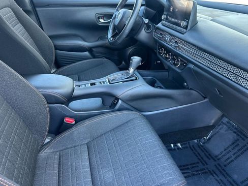 Used 2025 Honda HR-V Sport image 14