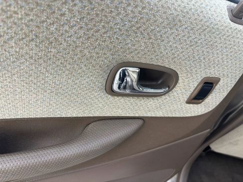 Used 2000 MAZDA Protege DX image 50