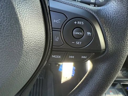 Certified 2025 Toyota RAV4 LE image 22