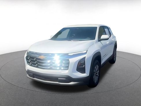 Used 2025 Chevrolet Equinox LT image 7