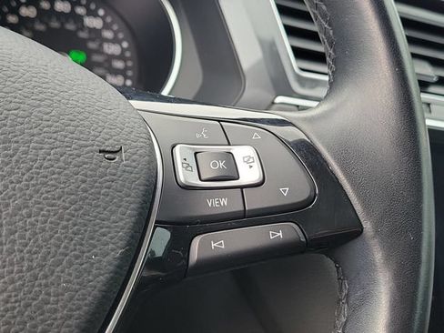 Used 2019 Volkswagen Tiguan SE w/ Panoramic Sunroof Package AWD/4WD image 26