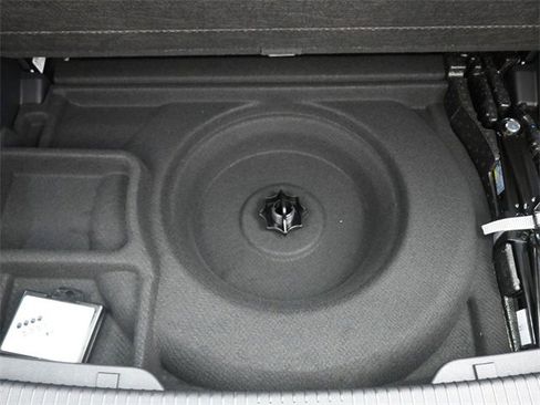 New 2025 Volkswagen Atlas SEL image 25