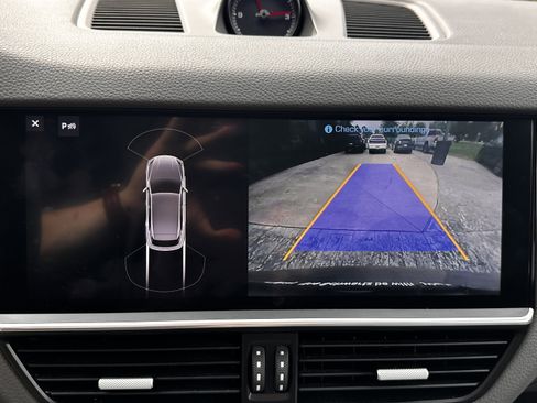 Used 2019 Porsche Cayenne image 10