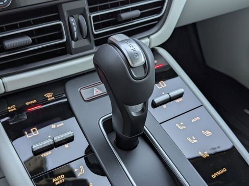 New 2026 Porsche Macan GTS AWD/4WD image 20