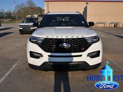 Used 2024 Ford Explorer ST w/ Equipment Group 401A image 8