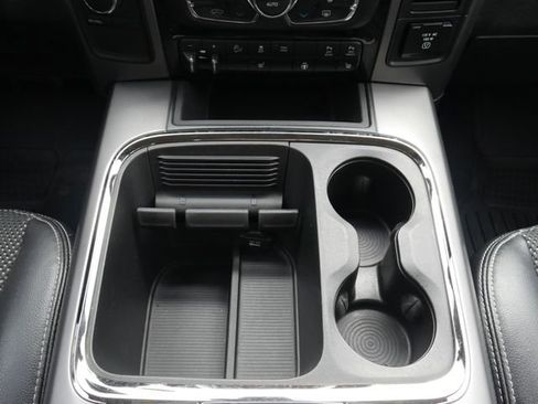 Used 2018 RAM 2500 Big Horn w/ Sport Appearance Group AWD/4WD image 26