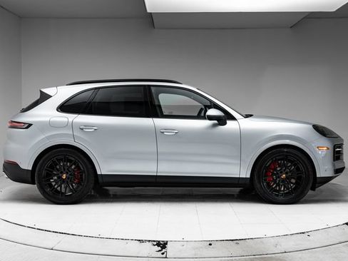 New 2026 Porsche Cayenne S AWD/4WD image 30