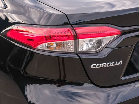 Certified 2024 Toyota Corolla LE FWD image 7
